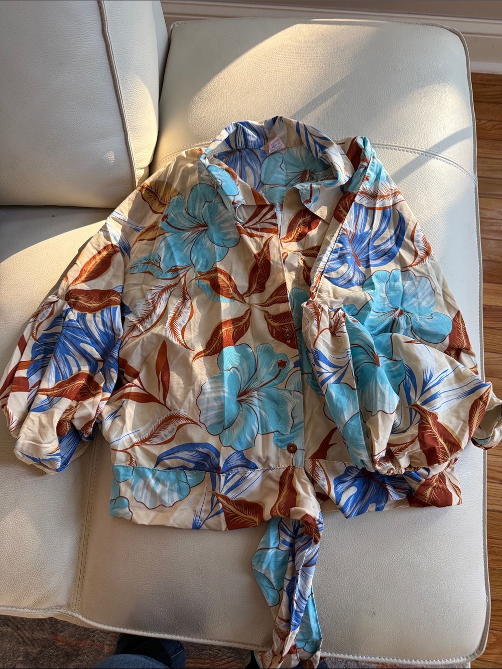 Women's Floral Tie-Front Jacket in Beige and Blue